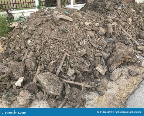 Pile of Dirt or Construction Stock Photo - Image of digging, closeup ...