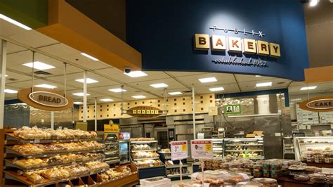 11 Things You Didn't Know Your Grocery Store's Bakery Can Do for You