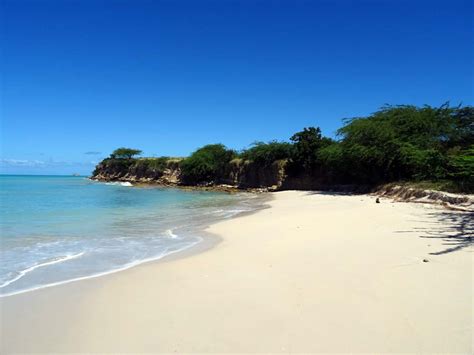 Fort James Beach – Visit Antigua & Barbuda