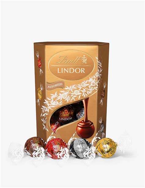 LINDT - Lindor assorted chocolate truffles 200g | Selfridges.com