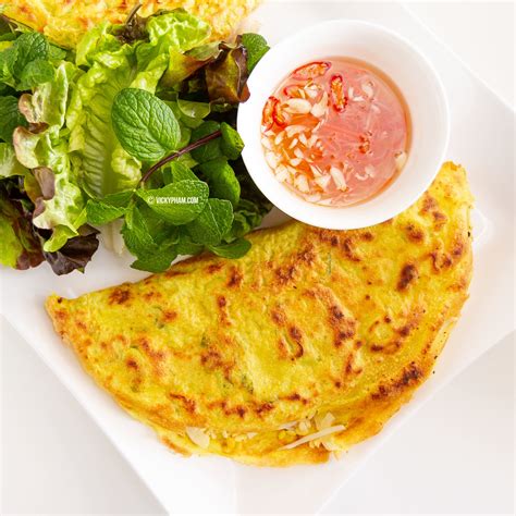 Vietnamese Sizzling Crepe / Pancake (Banh Xeo) — Vicky Pham