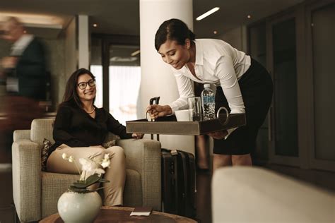 Are Priority Pass Lounges Crowded? | Via