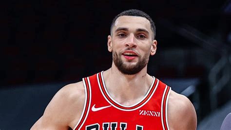 Zach LaVine on re-signing with the Bulls: "Chicago is my home." | NBA.com