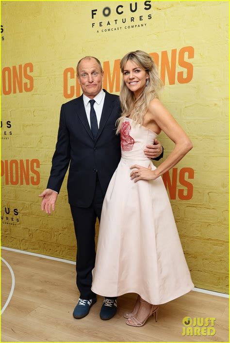 Woody Harrelson Brings His A-Game to 'Champions' Premiere with ...