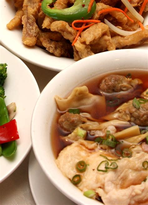 Toi Shan Restaurant | Chinese Restaurant | 3819 Bow Trail SW, Calgary AB