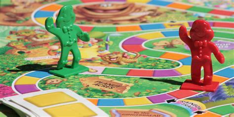 10 Classic Board Games That Are Must Own | ScreenRant