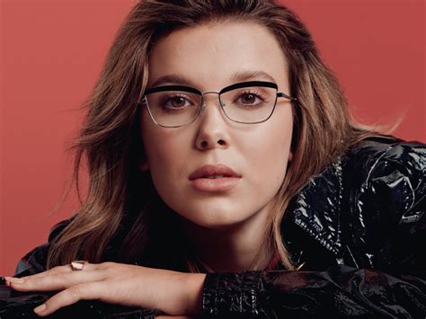 Millie Bobby Brown Teamed up With Vogue Eyewear for a New Collection ...