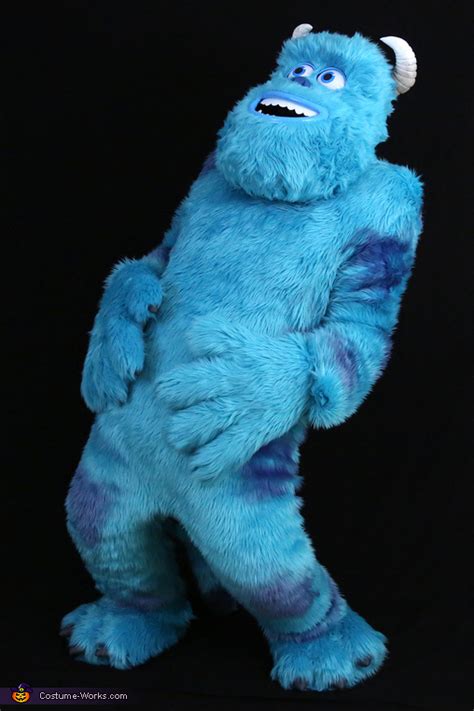 Sully from Monsters Inc Costume | Last Minute Costume Ideas - Photo 4/4