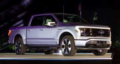 Here's What a Fully Loaded 2022 Ford F-150 Lightning Platinum Gets You