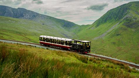 What it’s like to do the Snowdon Mountain Railway,…