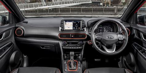 Hyundai Kona Interior & Infotainment | carwow