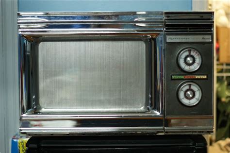 Microwave Oven History - Discovery of Microwave Ovens