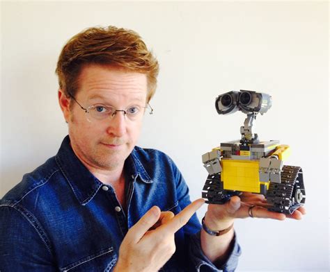 Andrew & WALL•E | WALL•E Director Andrew Stanton holding LEG… | Flickr