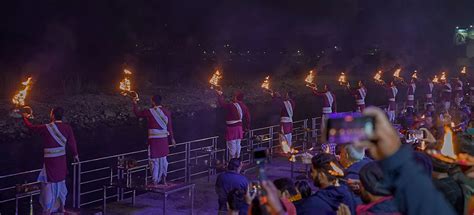 Ganga Aarti in Rishikesh | Timings, Places, and How to Reach