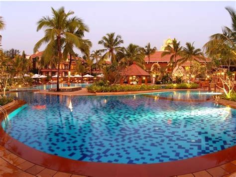 Caravela Beach Resort, Goa, India - Photos, Room Rates & Promotions