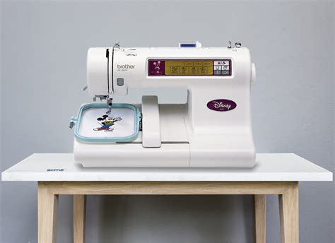 Brother SE600 Sewing and Computerized Embroidery Machine FOR SALE