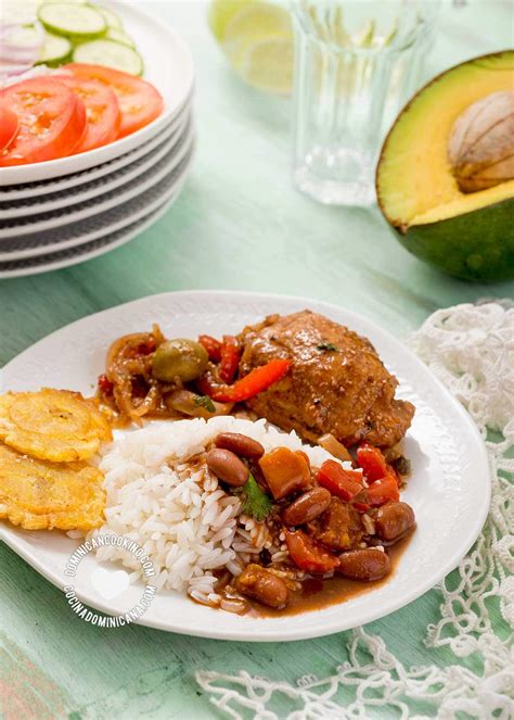 Top Dominican Food You Must Try - Essential 🇩🇴 Food Guide