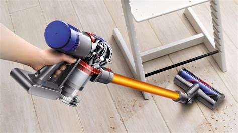 Dyson V8 Absolute…a cordless vacuum on steroids | Tech Untangled