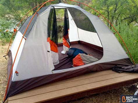 Revu de la tente de randonnée Golden Bear pour 2 personnes