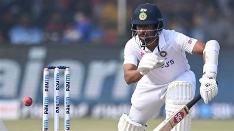 Wriddhiman Saha's Unbeaten 61 While Battling A Stiff Neck Is What Test ...