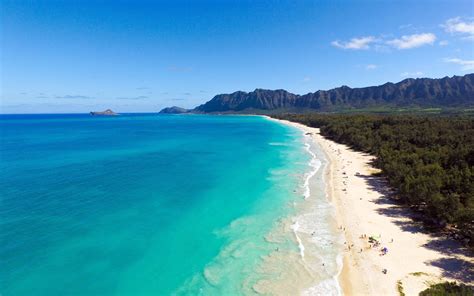 Waimānalo Beach / Oahu / Hawaii // World Beach Guide