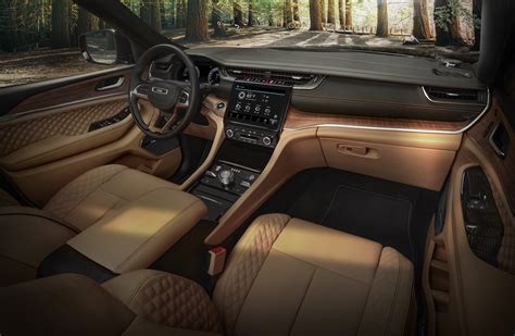 The all-new 2021 Jeep® Grand Cherokee L Summit Reserve model’s spacious ...