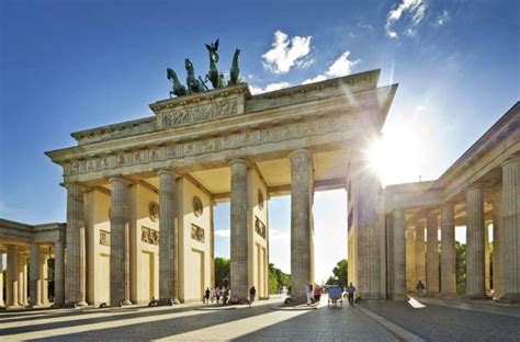 Brandenburg Gate, The Berlin City Heart - Traveldigg.com