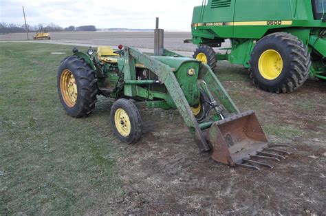 John Deere 1020 Tractor, with John Deere 37 Loader, 3 point, 1 hyd ...