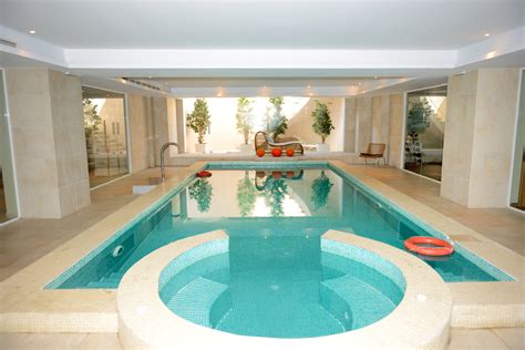 32 Indoor Swimming Pool Design Ideas (32 Stunning Pictures)