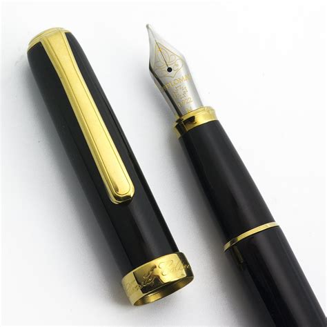 Diplomat Classic Fountain Pen - Classic Black, GP Trim, Medium Steel ...