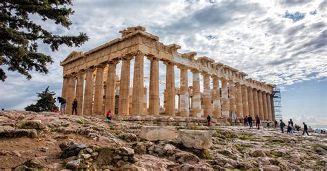 How to Visit the Acropolis & Parthenon in Athens | Earth Trekkers