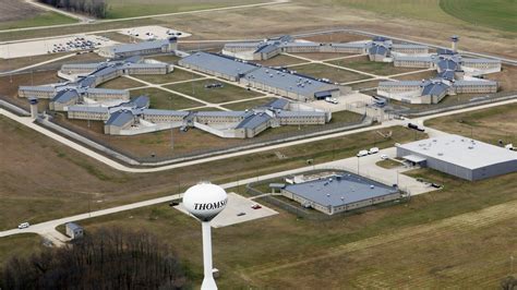 Five things to know about one of the deadliest federal prisons