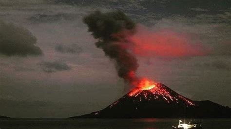 Sejarah Hari Ini, Gunung Krakatau Meletus pada 26 Agustus 1883, Korban ...