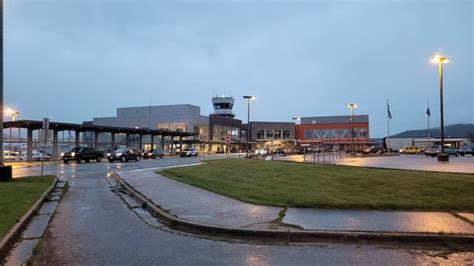 JUNEAU INTERNATIONAL AIRPORT - JNU - Updated December 2024 - 107 Photos ...