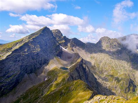 Hut to hut hiking in Fagaras Mountains