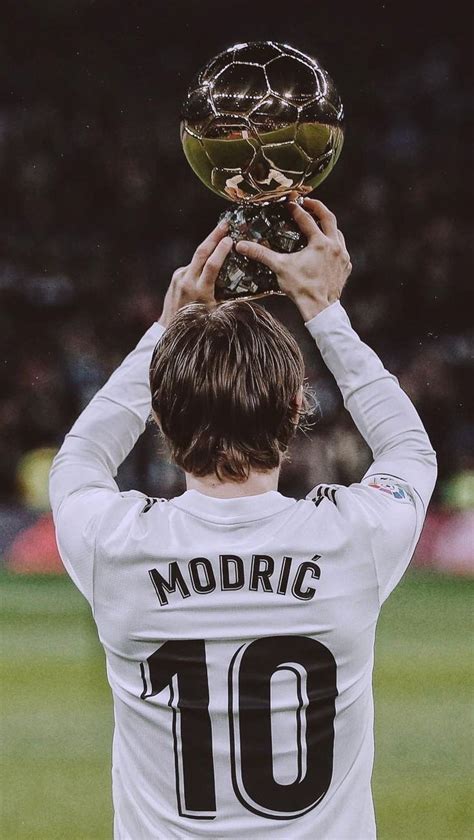 Luka Modrić ballon d'or | Modric, Real madrid football club, Real ...