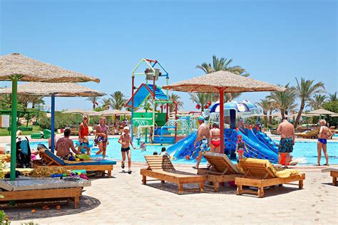 The Three Corners Sunny Beach Resort**** in Rode Zee, Egypte ...