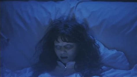 Scary Movie 2 Exorcist Girl