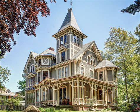 The 10 Most Beautiful Historic Homes on the Market in 2015