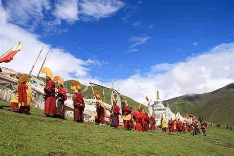 The Funeral Custom in Tibet: Sky Burial