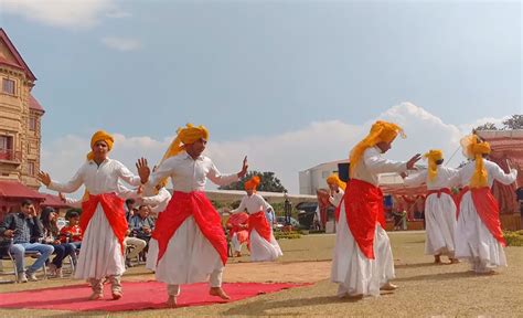 Folk Dances of Kashmir - Mahabahu.com