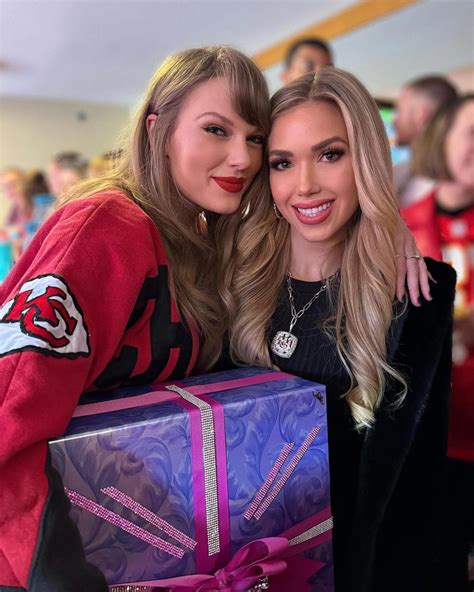 Chiefs Owner's Daughter Gracie Hunt Praises 'Brilliant' Taylor Swift ...