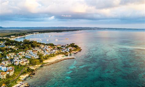 NEGRIL, JAMAICA - Trade Show Travel Company