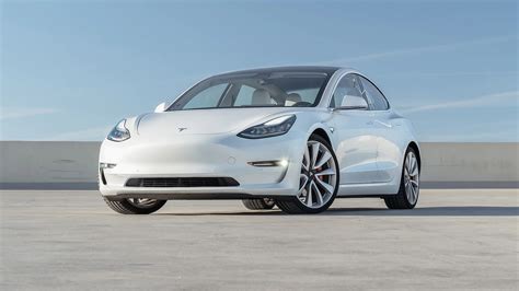 2022 Tesla Model 3 Buyer's Guide: Reviews, Specs, Comparisons