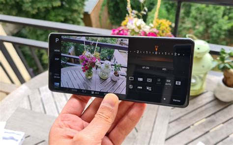 Sony Xperia 1 II Review: The Real Good Surprise Of The Summer - Bullfrag