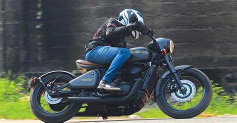 Jawa Perak test drive: India's most-affordable Bobber | Fast Track ...