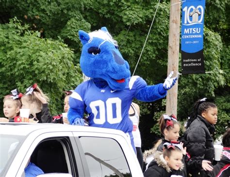 MTSU Homecoming Parade Huge Success! Game: ULM 31 - MTSU 17 ...