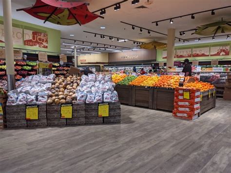 ELLSWORTH HANNAFORD SUPERMARKET AND PHARMACY - Updated December 2024 ...