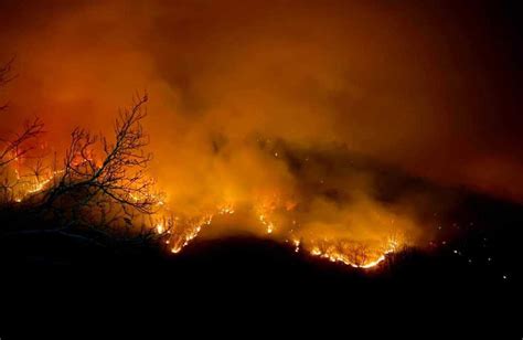 Virginia fires burn as droughts persist, with farmers on alert | AGDAILY