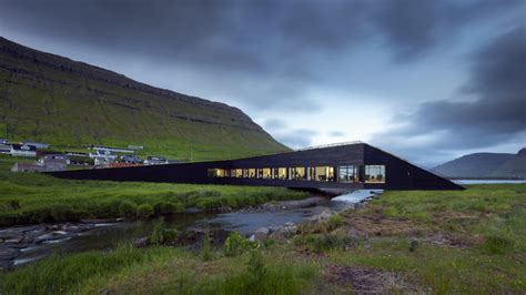 This Stunning Town Hall in the Faroe Islands Blends Effortlessly Into ...